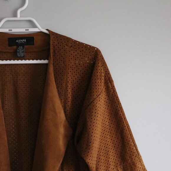 Alfani Women's Brown Sz‎ MP Brown Faux Suede Open Front Casual Eyelet Jacket - Picture 5 of 10